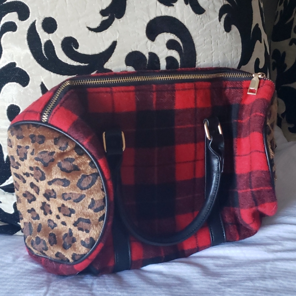 NEW purse